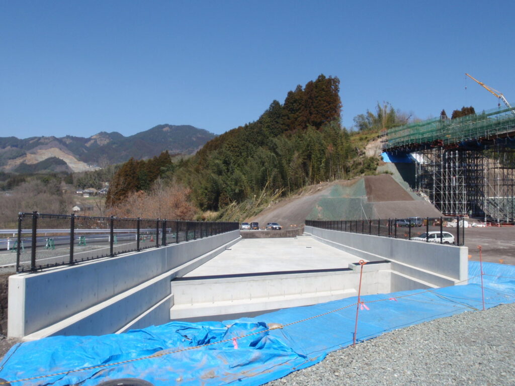 村木跨道橋外1橋