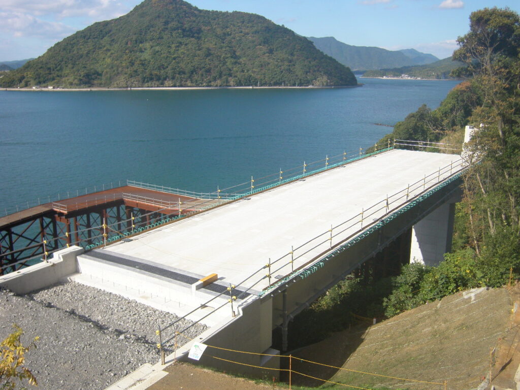 前島橋