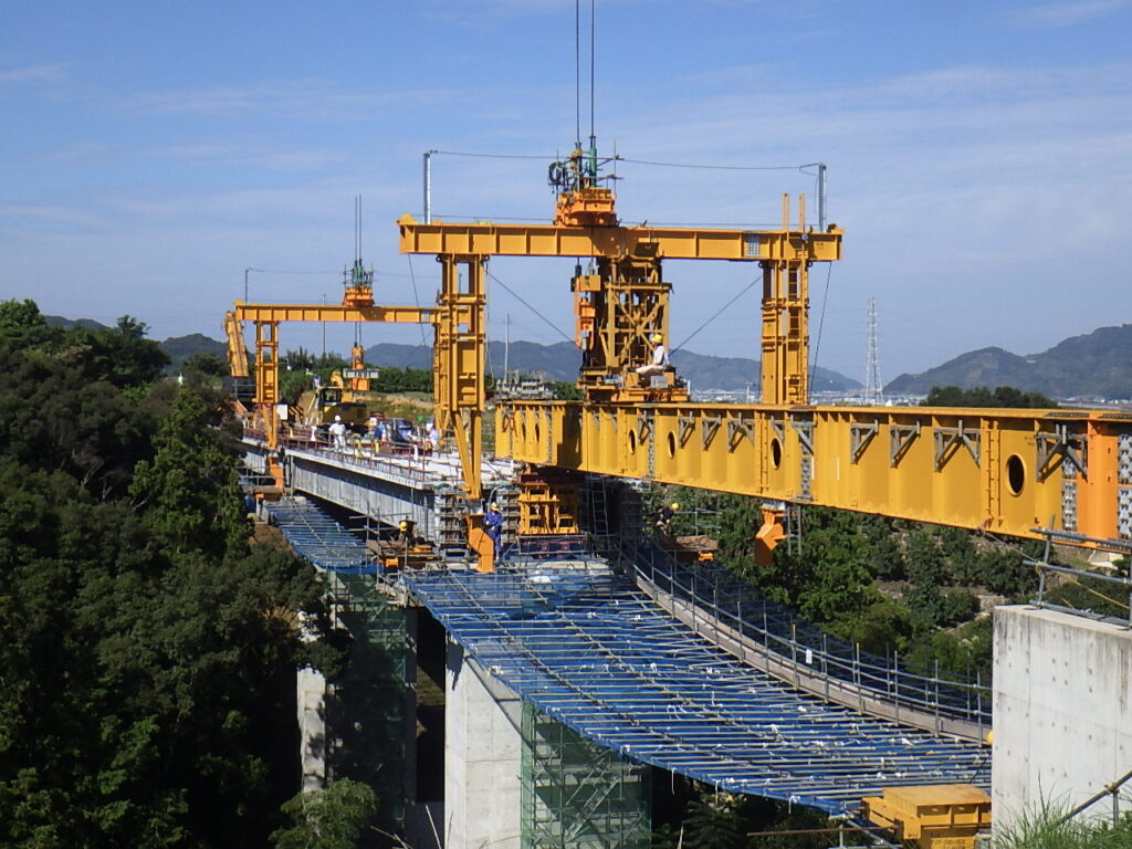 鳥屋城1号橋