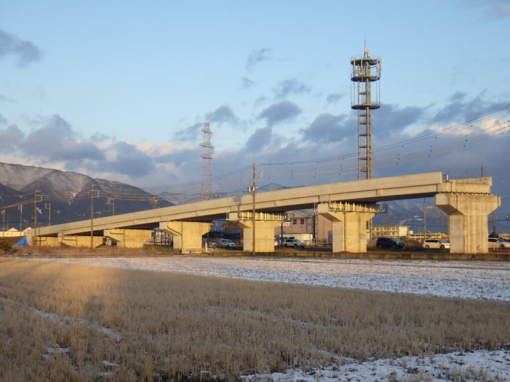 丈六道高架橋西工区(下り線)
