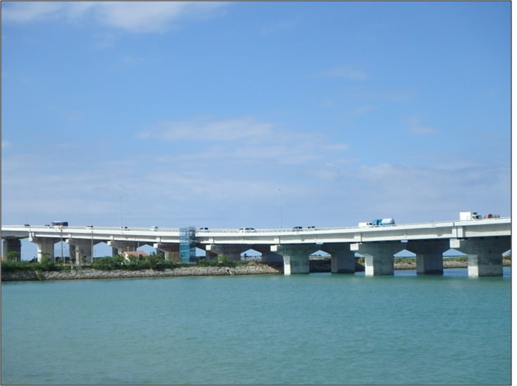 与根高架橋(下りP8~P15)