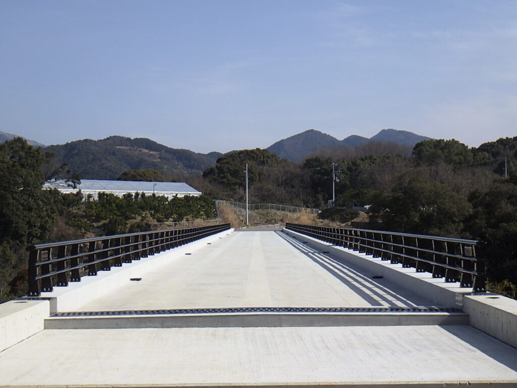 鳥屋城1号橋