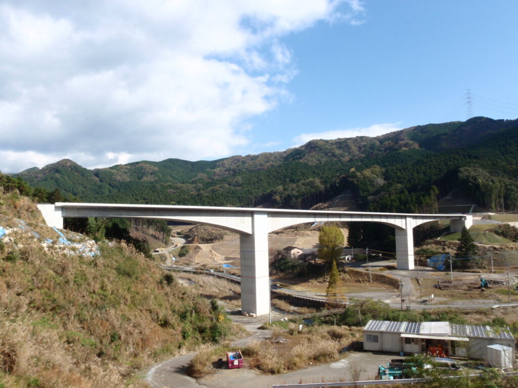 伊良原国道11号橋(1工区)