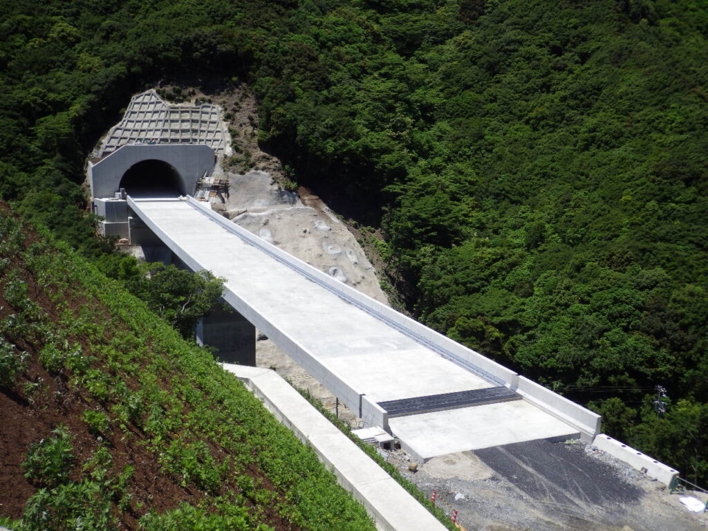 長井谷橋