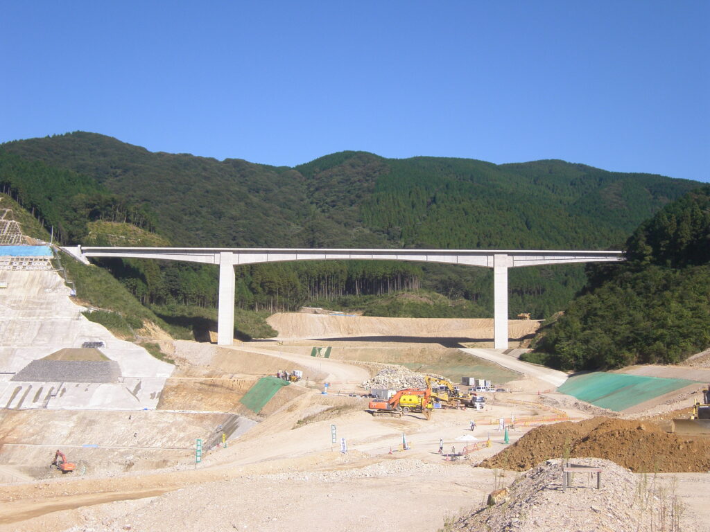 五ケ山ダム４号橋