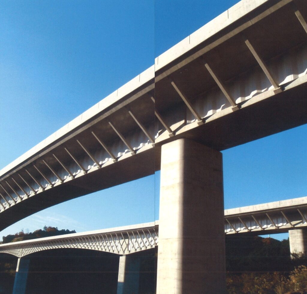 谷津川橋