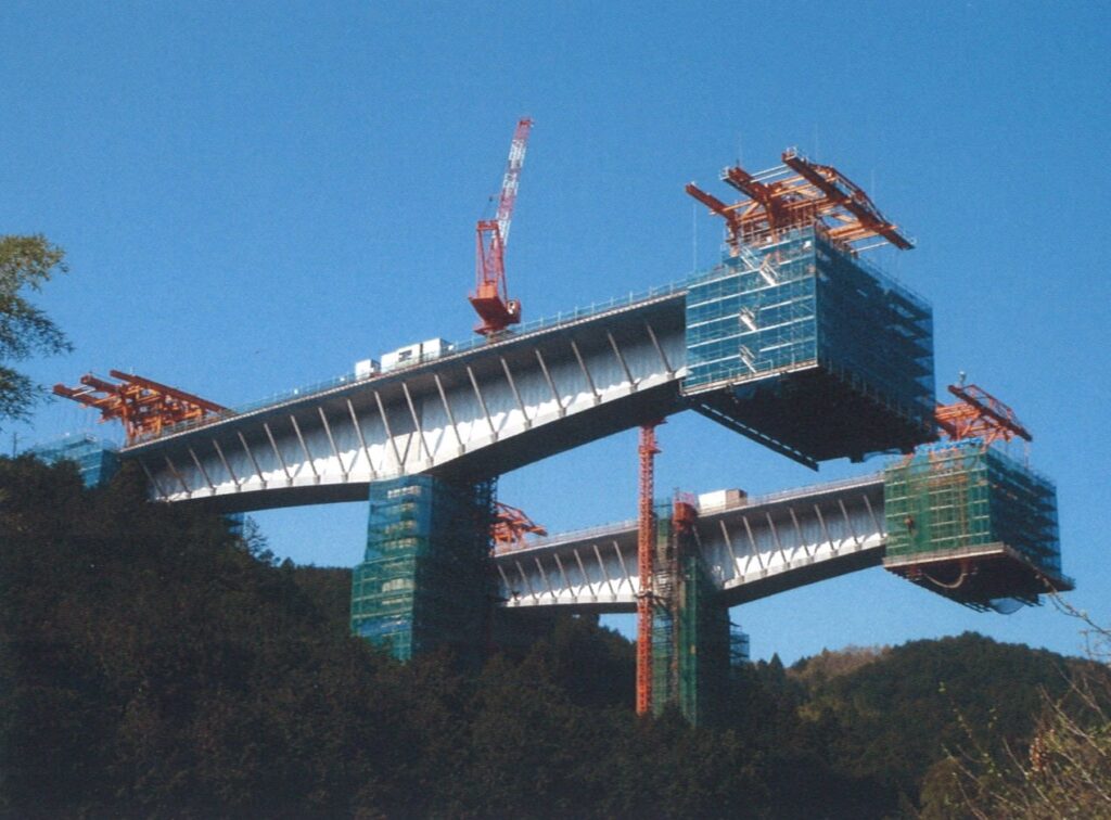 谷津川橋