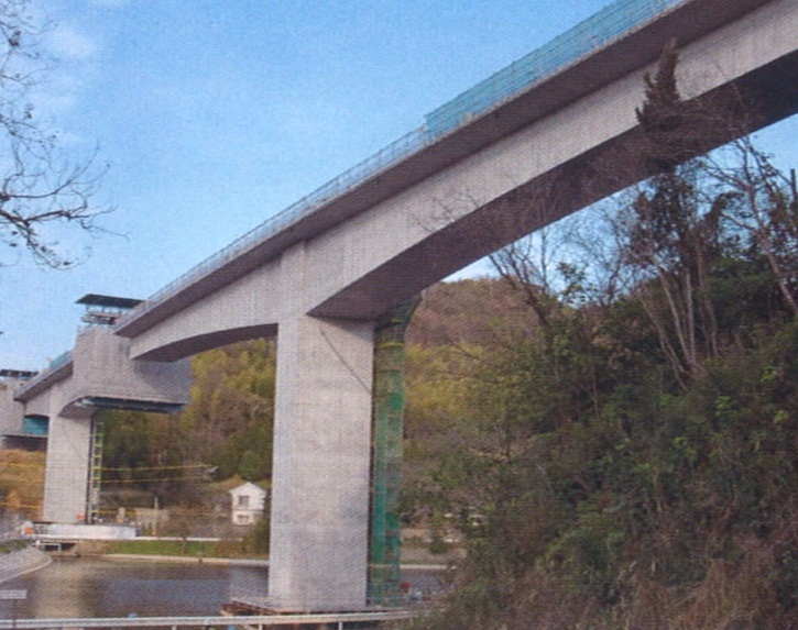 玉島笠岡道路横池高架橋