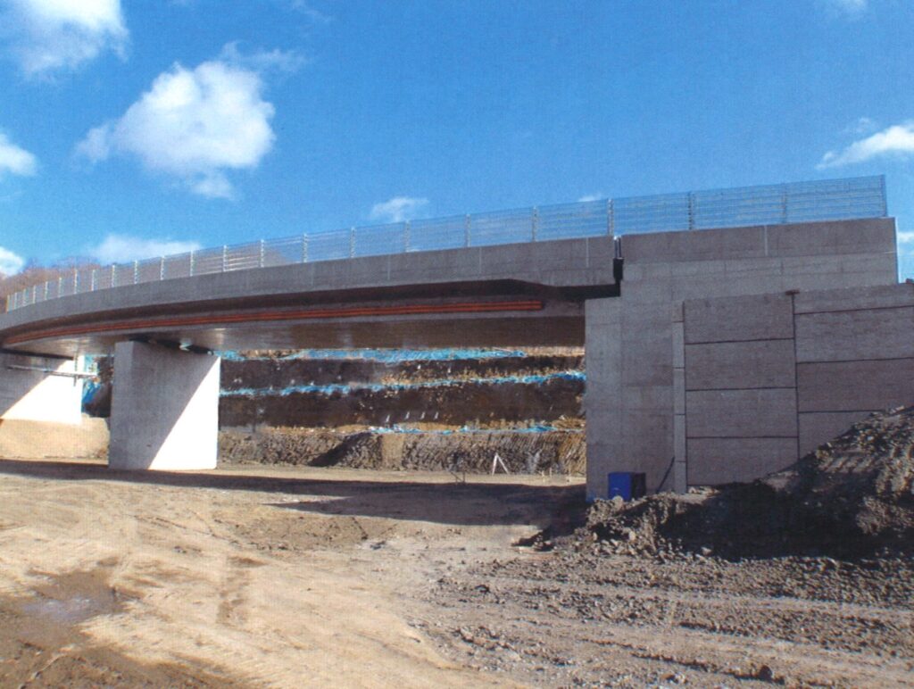 392号こ道橋