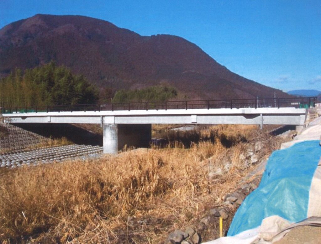 鍋山橋