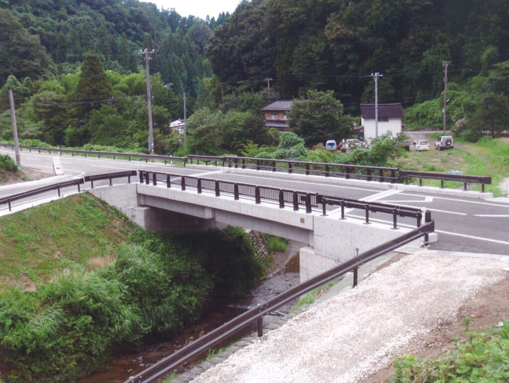 こまいぬはし