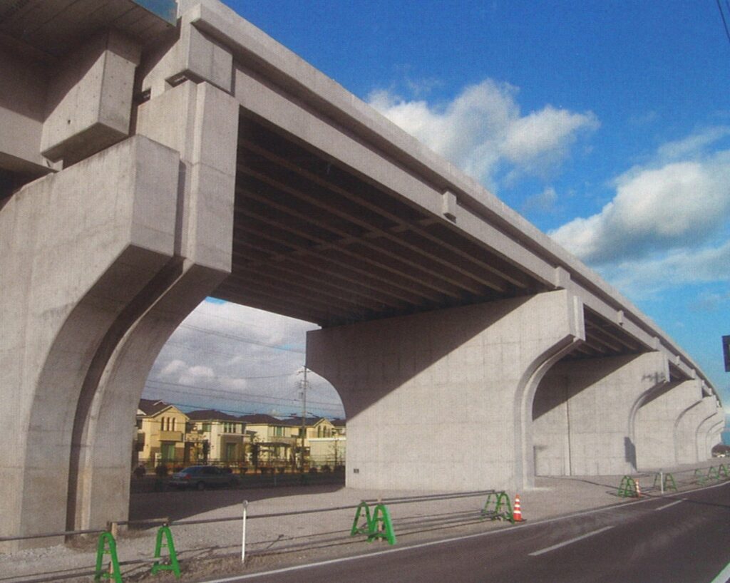 水足平木東高架橋