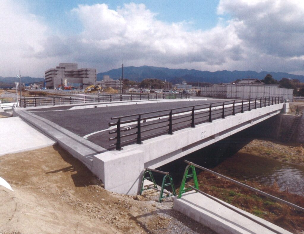 太郎丸両谷線橋