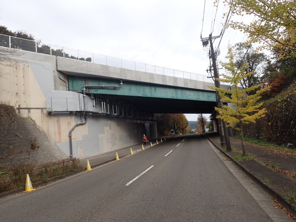 中山橋PC床版補強工事