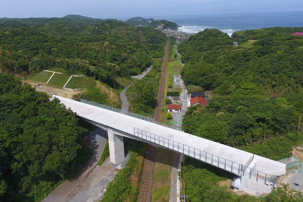 静間跨線橋