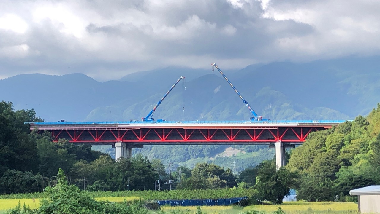 中央自動車道　日之城橋他1橋床版取替工事