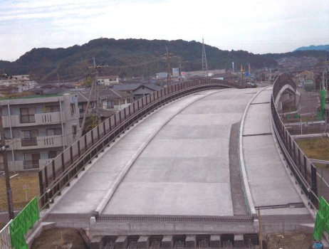 錦原跨線橋