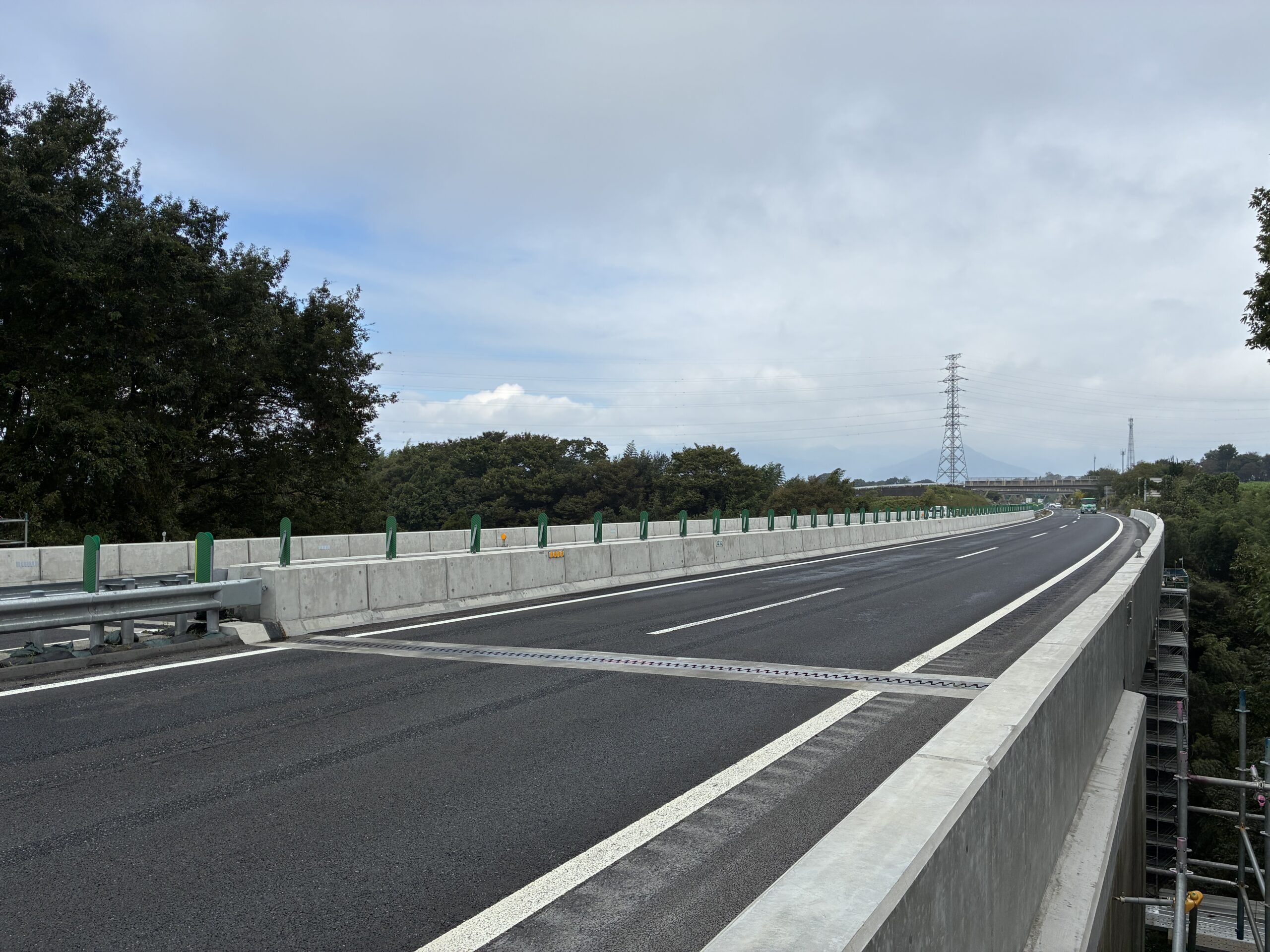 関越自動車道　三室沢橋床版取替工事