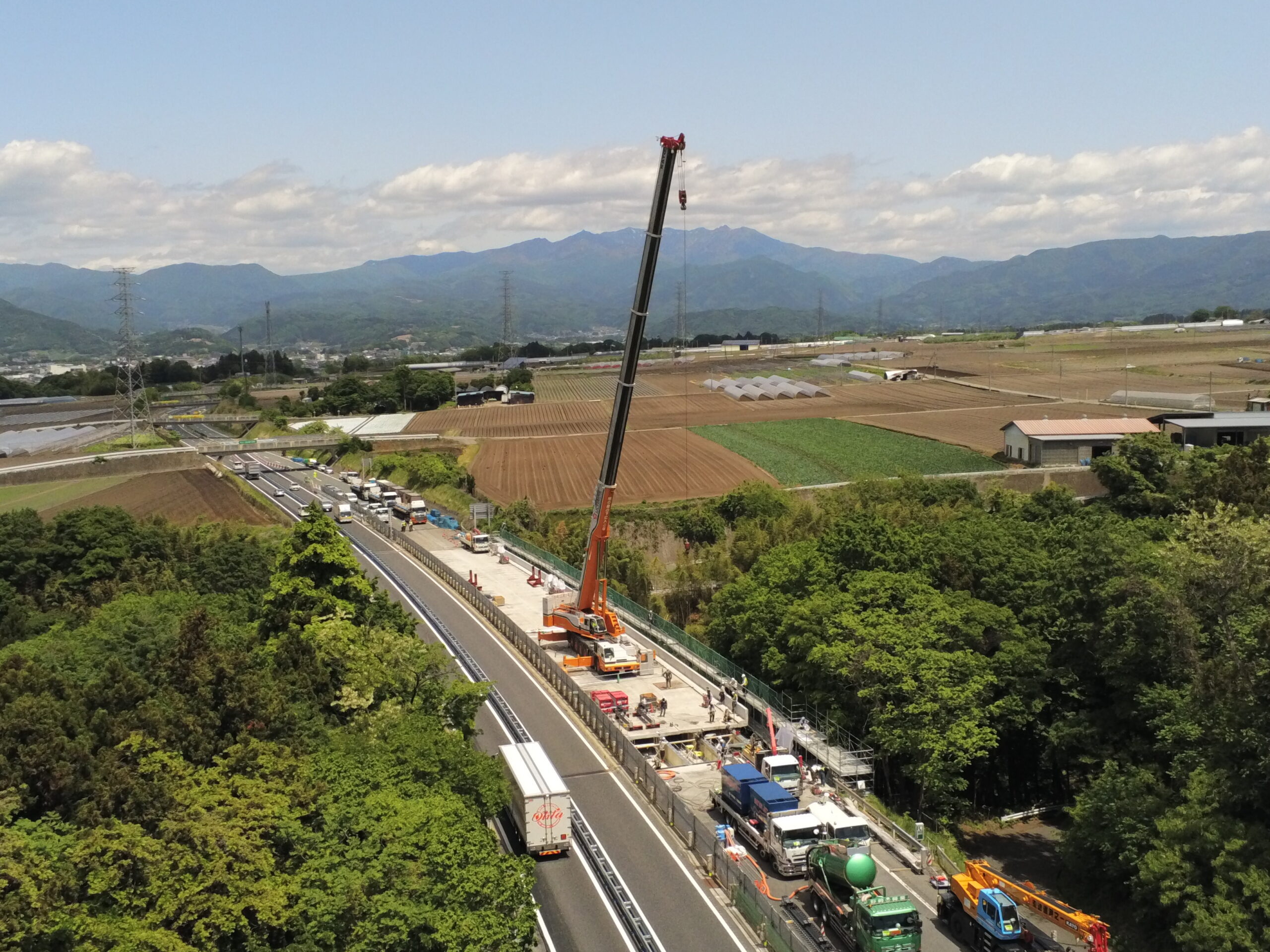 関越自動車道　三室沢橋床版取替工事