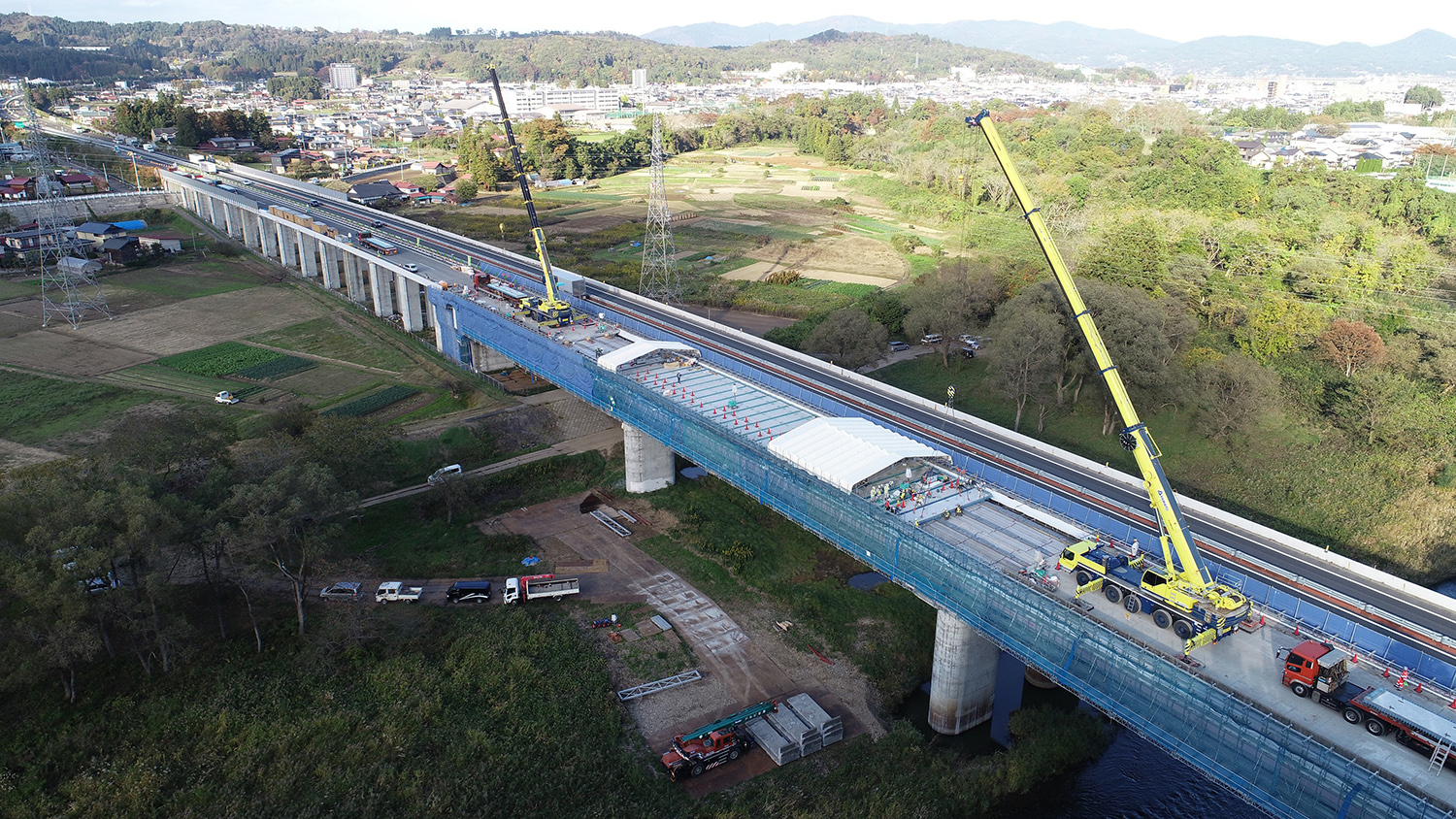 東北自動車道　磐井川橋床版取替工事
