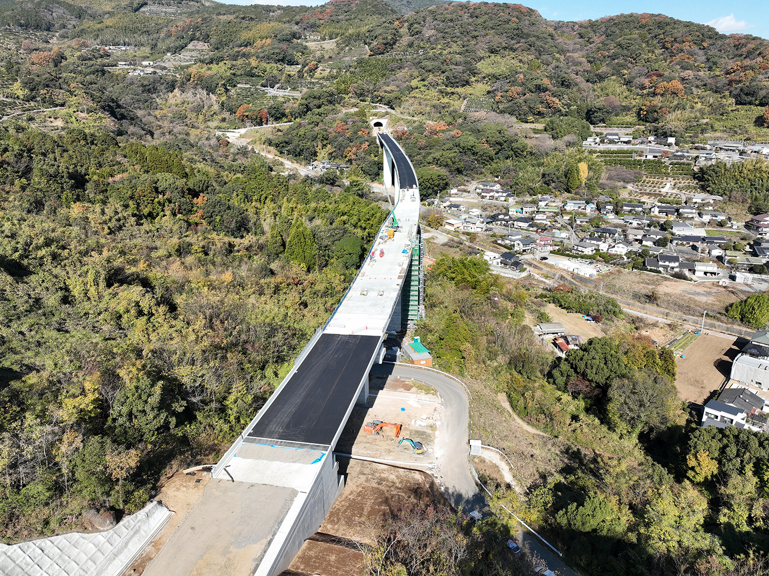 谷尾崎高架橋（A1-P1・P5）上部工工事