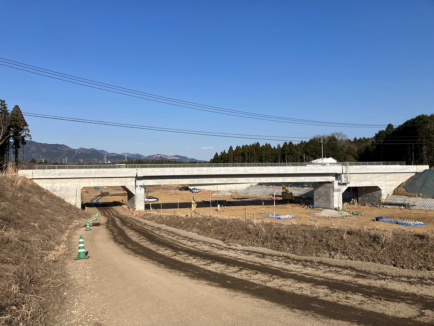 新東名大御神跨道橋工事