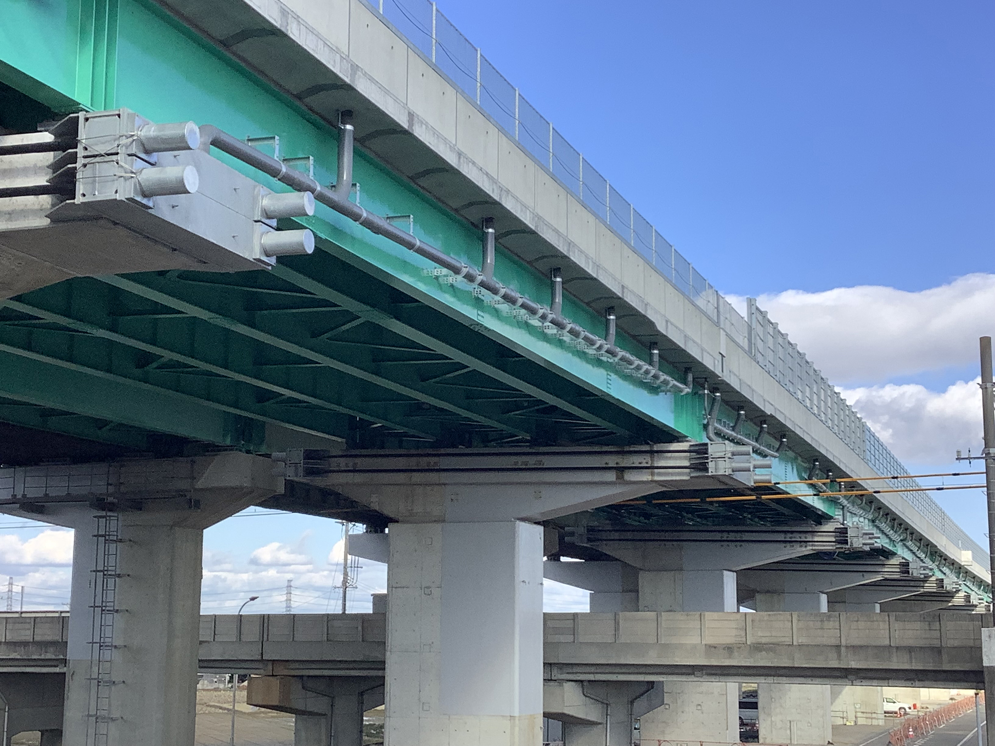東名阪自動車道弥富高架橋床版取替工事