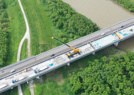 千歳川大橋床版取替工事